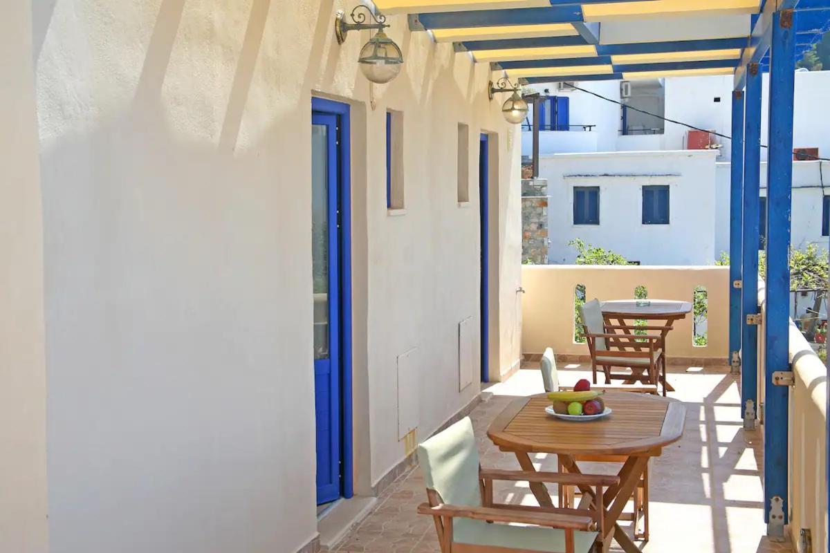 On The Beach Apartments Khora Sfakion Exterior photo